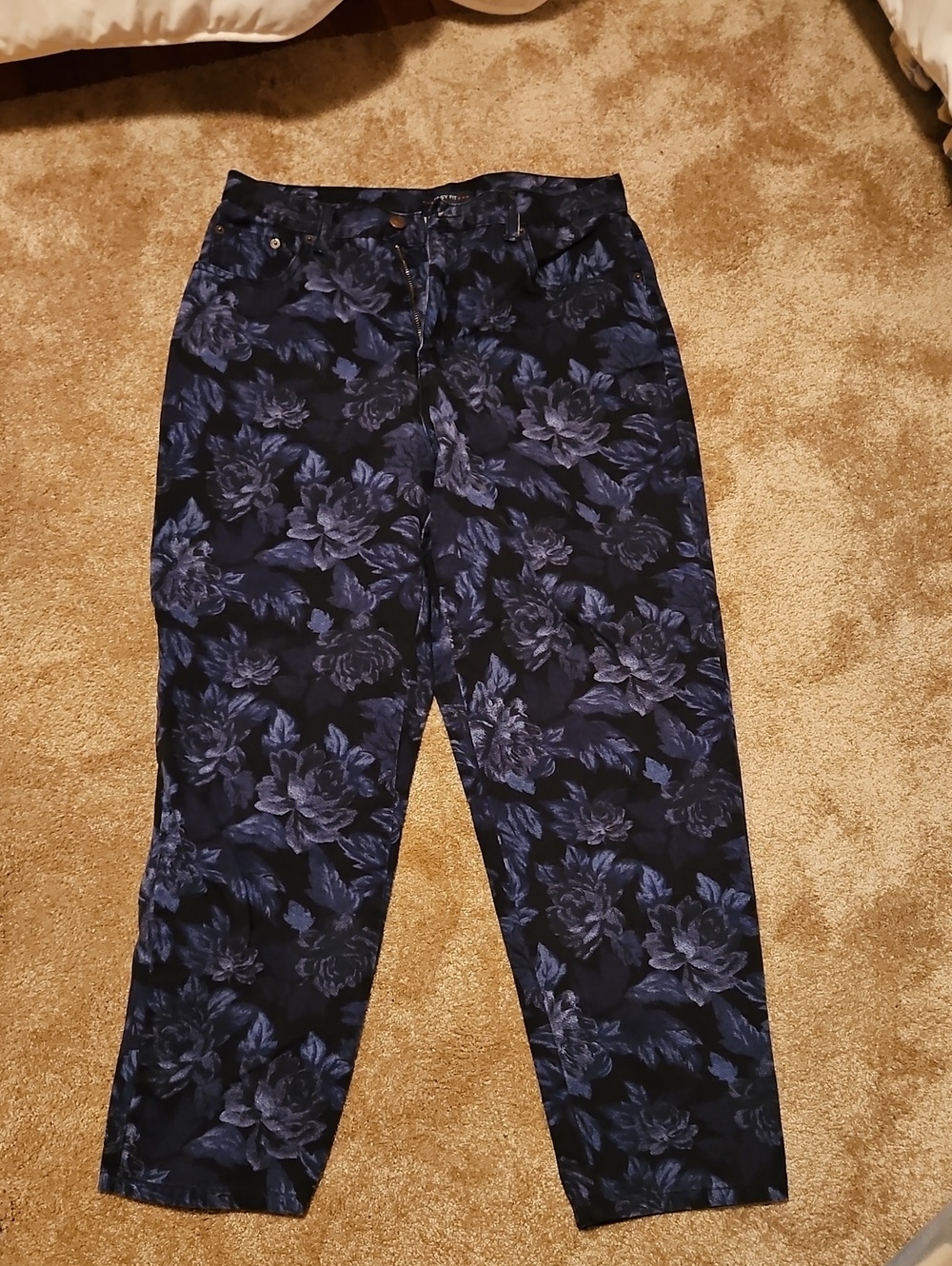 Women's Bill Blass Navy Floral Jeans